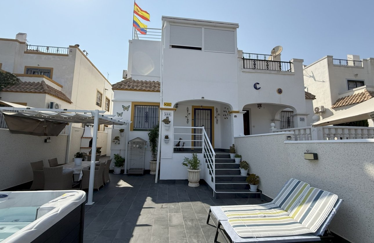 Resale - Villa -
Orihuela Costa - Costa Blanca