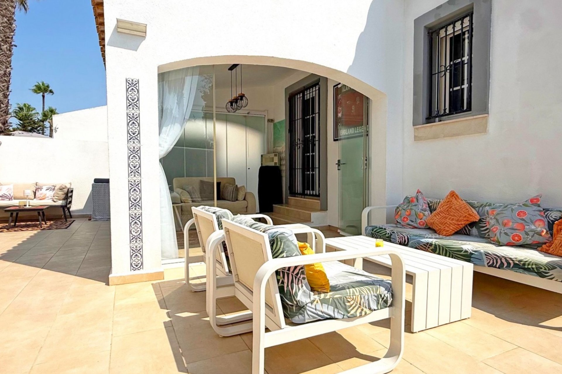 Resale - Villa -
Orihuela Costa - Costa Blanca