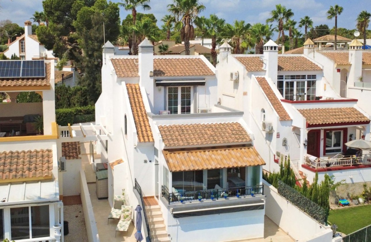 Resale - Villa -
Orihuela Costa - Costa Blanca
