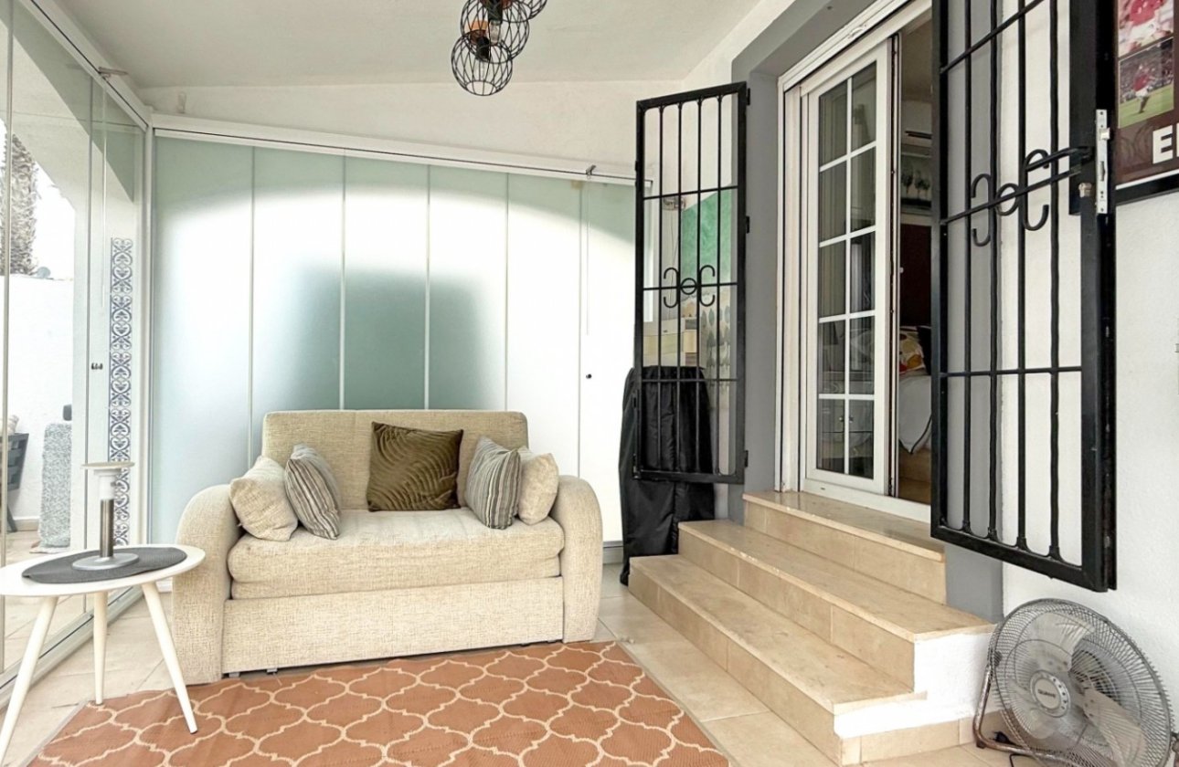 Resale - Villa -
Orihuela Costa - Costa Blanca