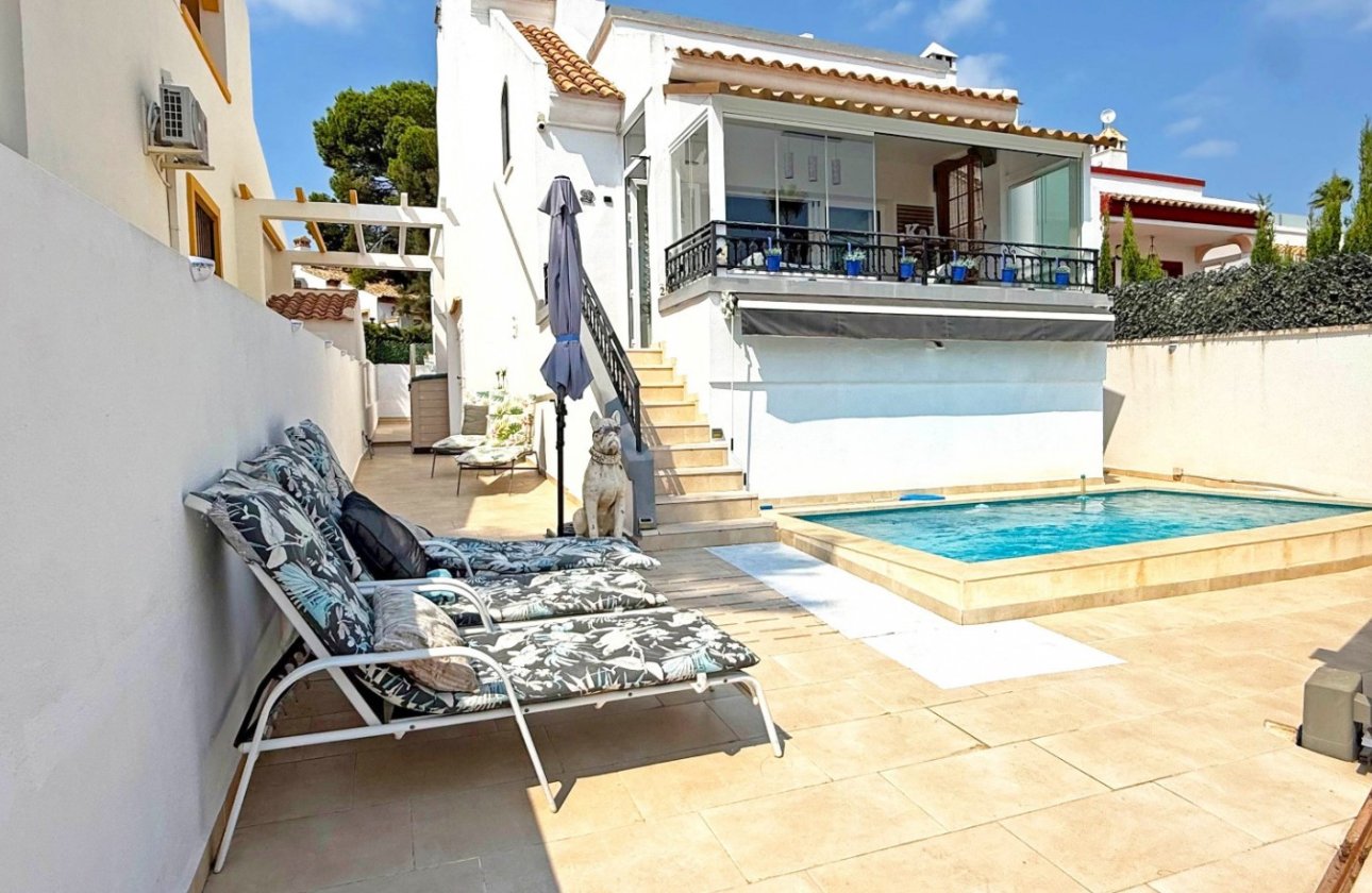 Resale - Villa -
Orihuela Costa - Costa Blanca
