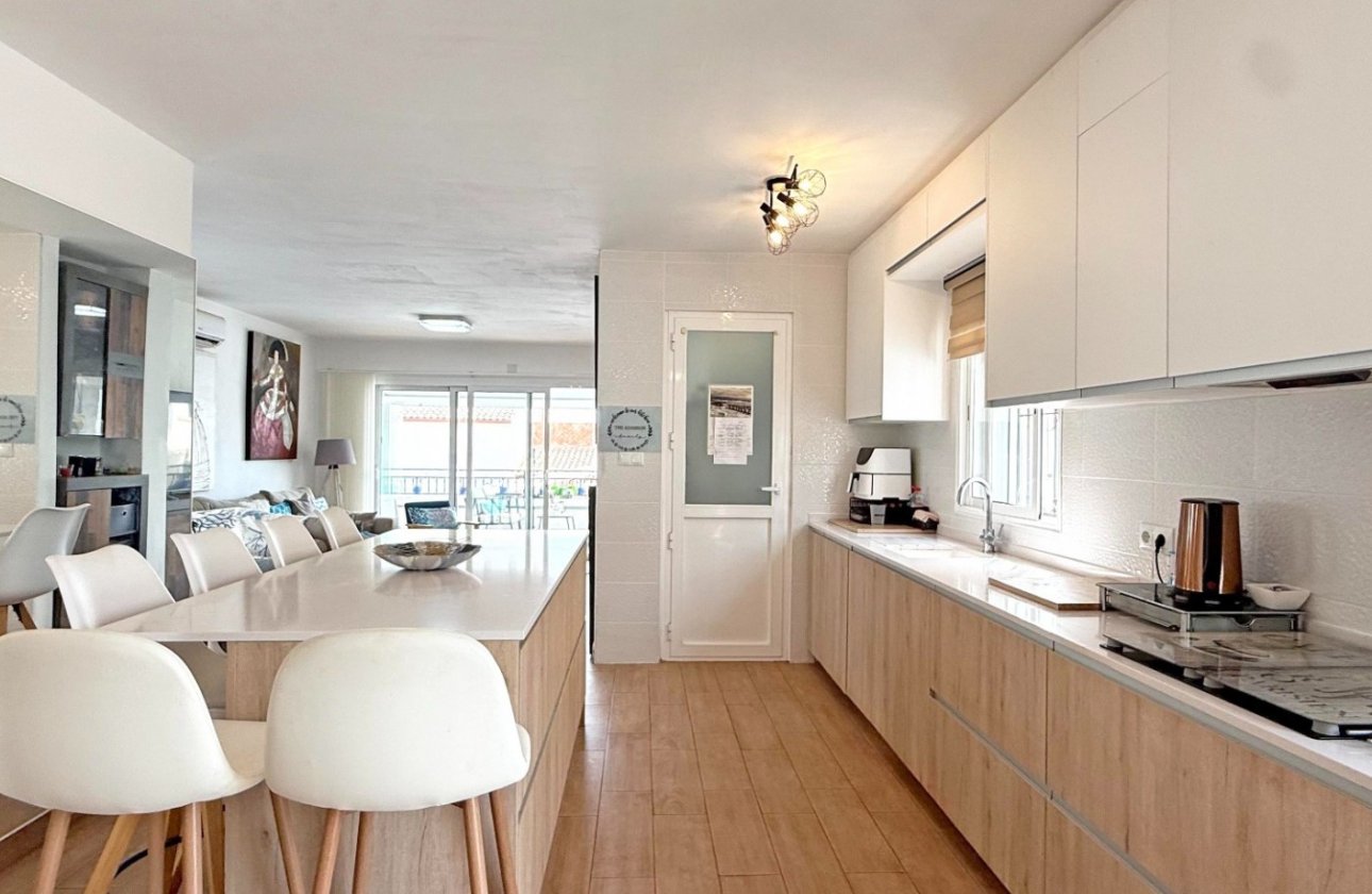 Resale - Villa -
Orihuela Costa - Costa Blanca