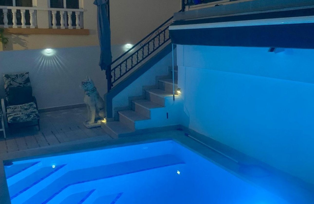 Resale - Villa -
Orihuela Costa - Costa Blanca