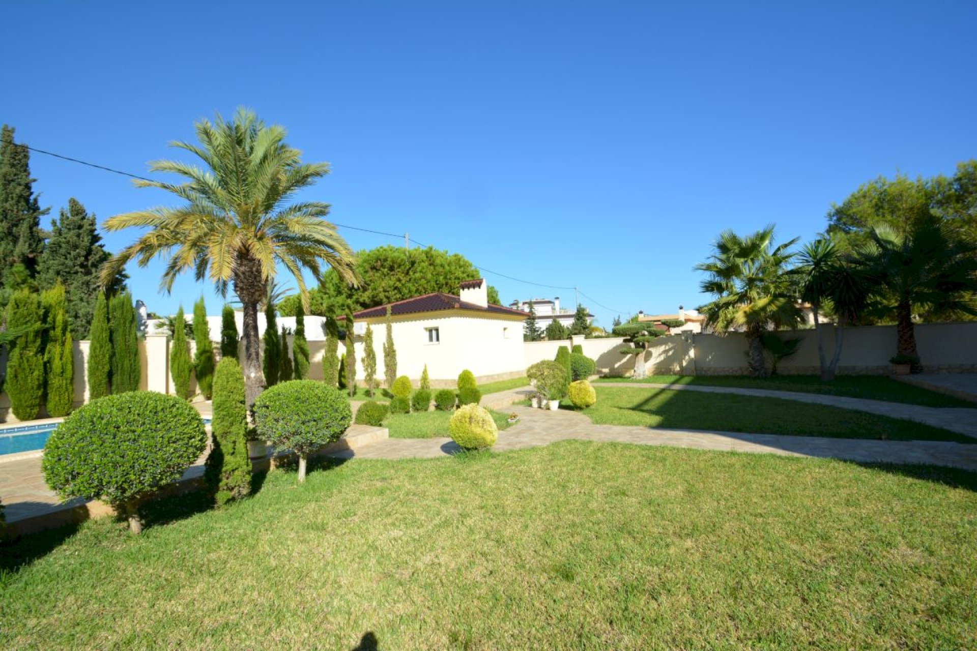 Resale - Villa -
Orihuela Costa - Costa Blanca