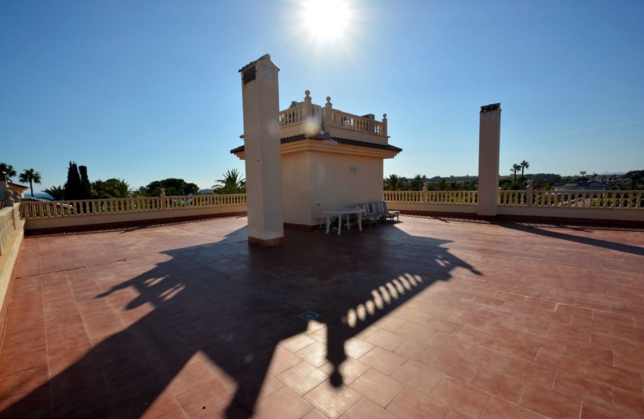 Resale - Villa -
Orihuela Costa - Costa Blanca