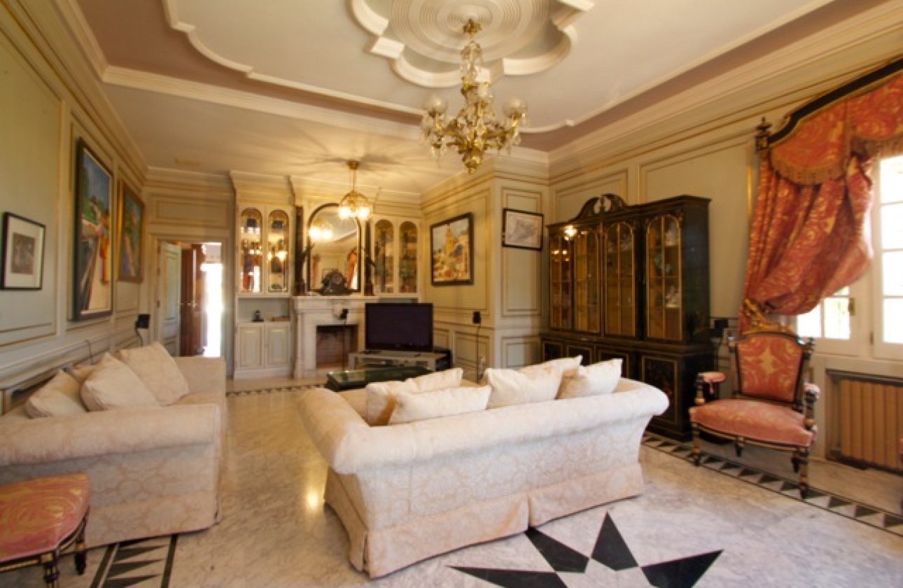 Resale - Villa -
Orihuela Costa - Costa Blanca