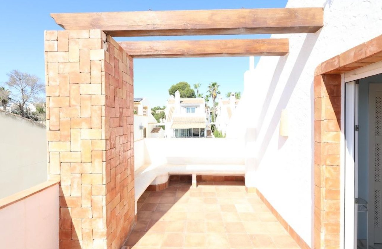 Resale - Villa -
Orihuela Costa - Costa Blanca
