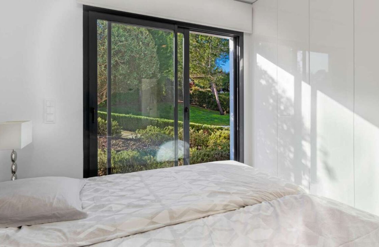 Resale - Villa -
Orihuela Costa - Costa Blanca