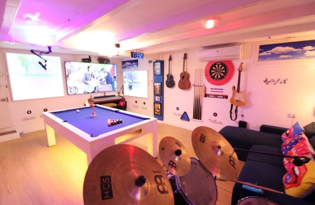 Resale - Villa -
Orihuela Costa - Costa Blanca