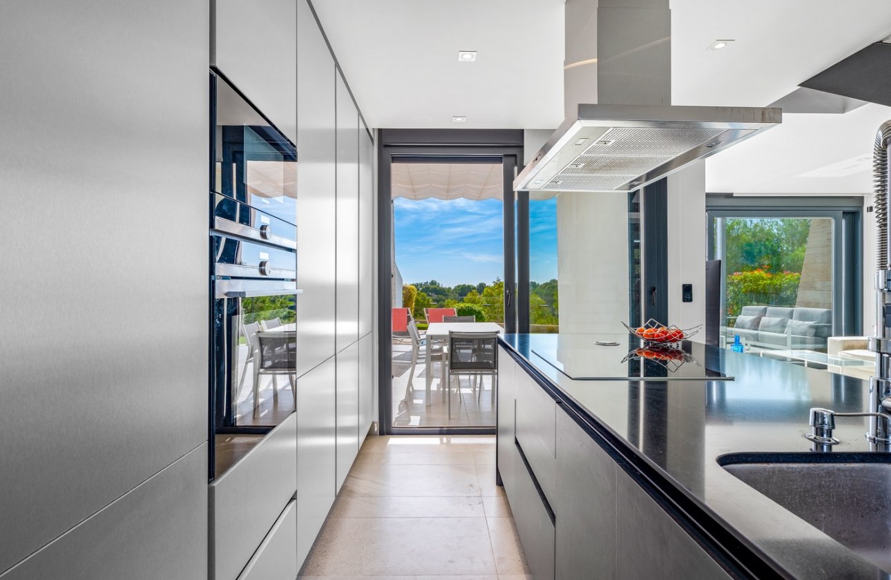 Resale - Villa -
Orihuela Costa - Costa Blanca