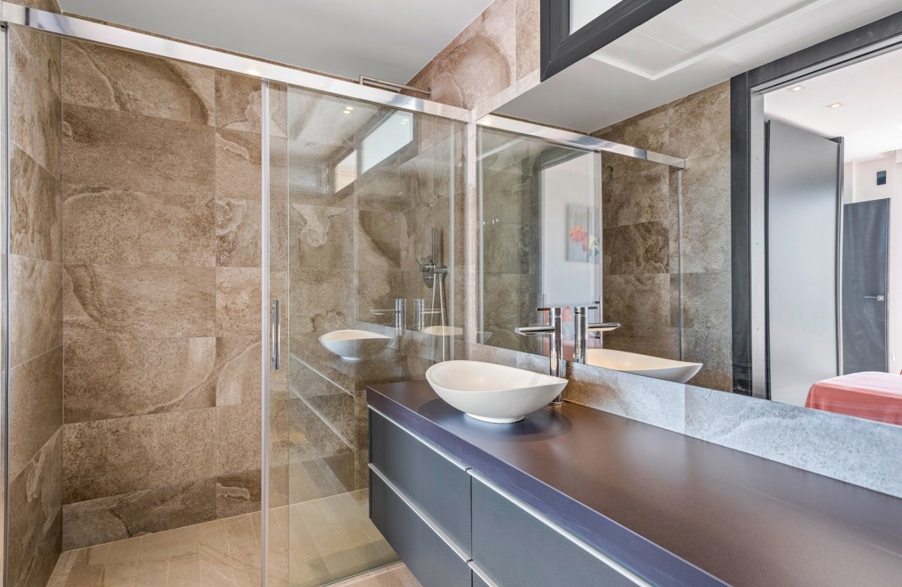 Resale - Villa -
Orihuela Costa - Costa Blanca