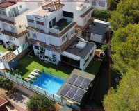 Resale - Villa -
Orihuela Costa - Costa Blanca