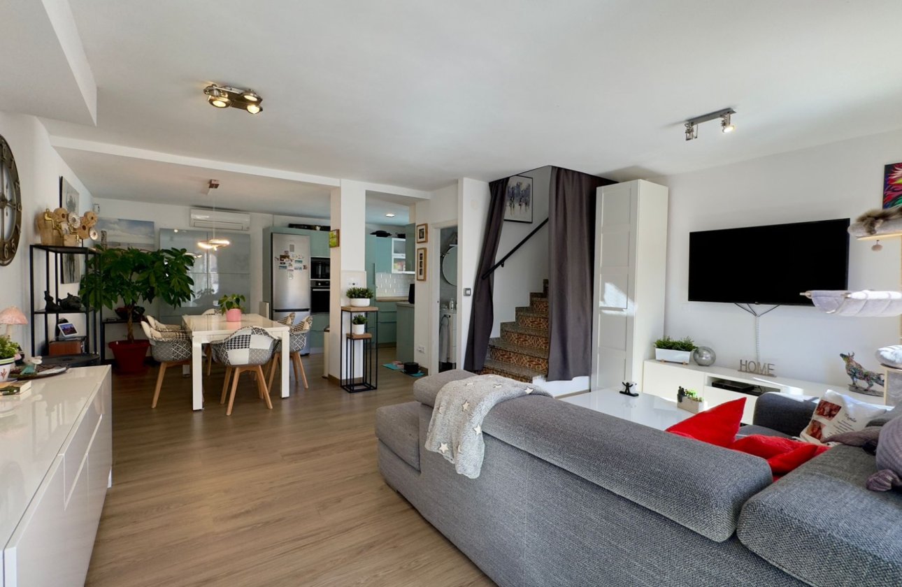 Resale - Villa -
Orihuela Costa - Costa Blanca