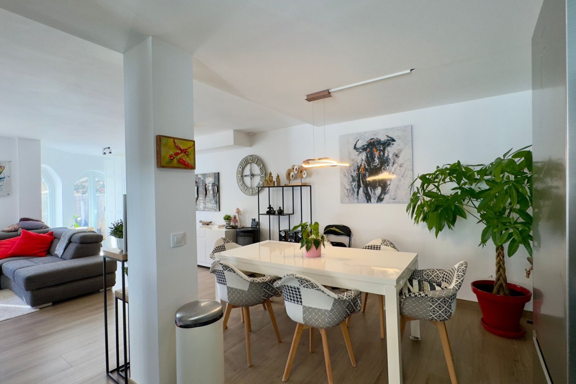 Resale - Villa -
Orihuela Costa - Costa Blanca