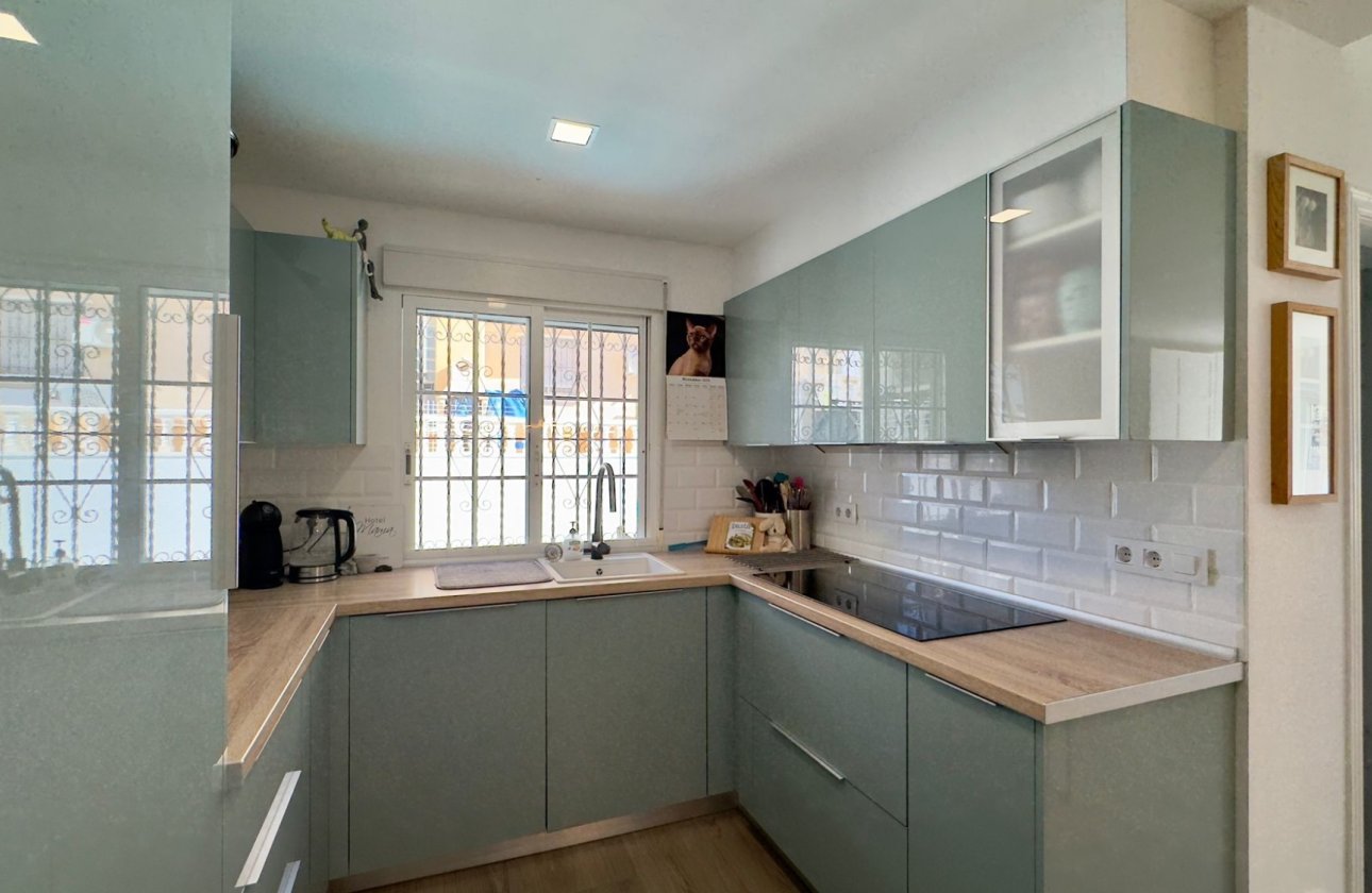 Resale - Villa -
Orihuela Costa - Costa Blanca