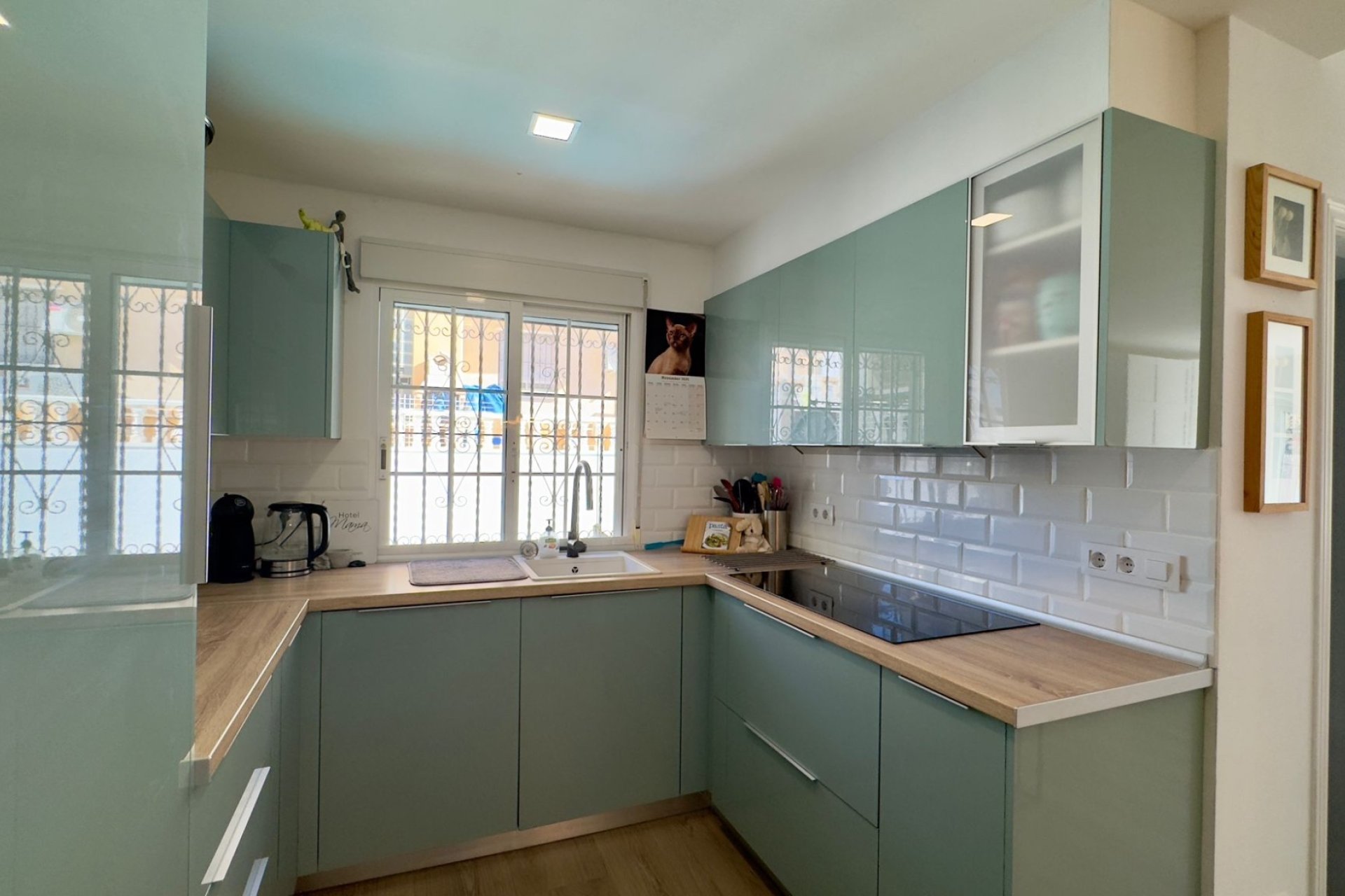 Resale - Villa -
Orihuela Costa - Costa Blanca