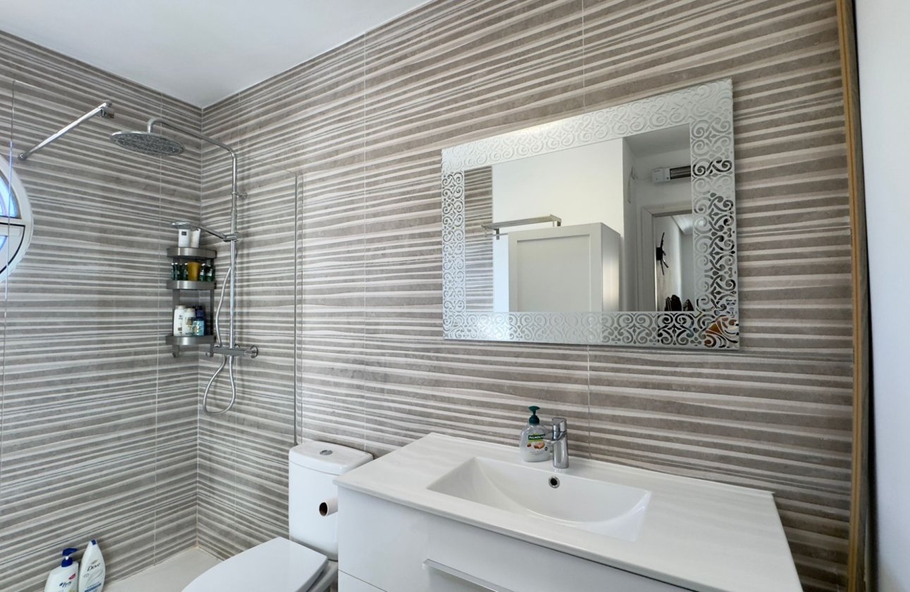 Resale - Villa -
Orihuela Costa - Costa Blanca