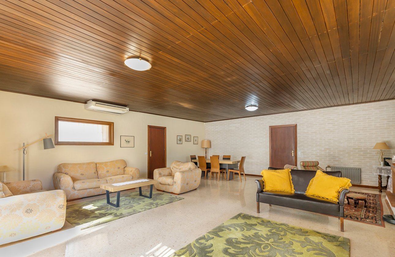 Resale - Villa -
Orihuela Costa - Costa Blanca