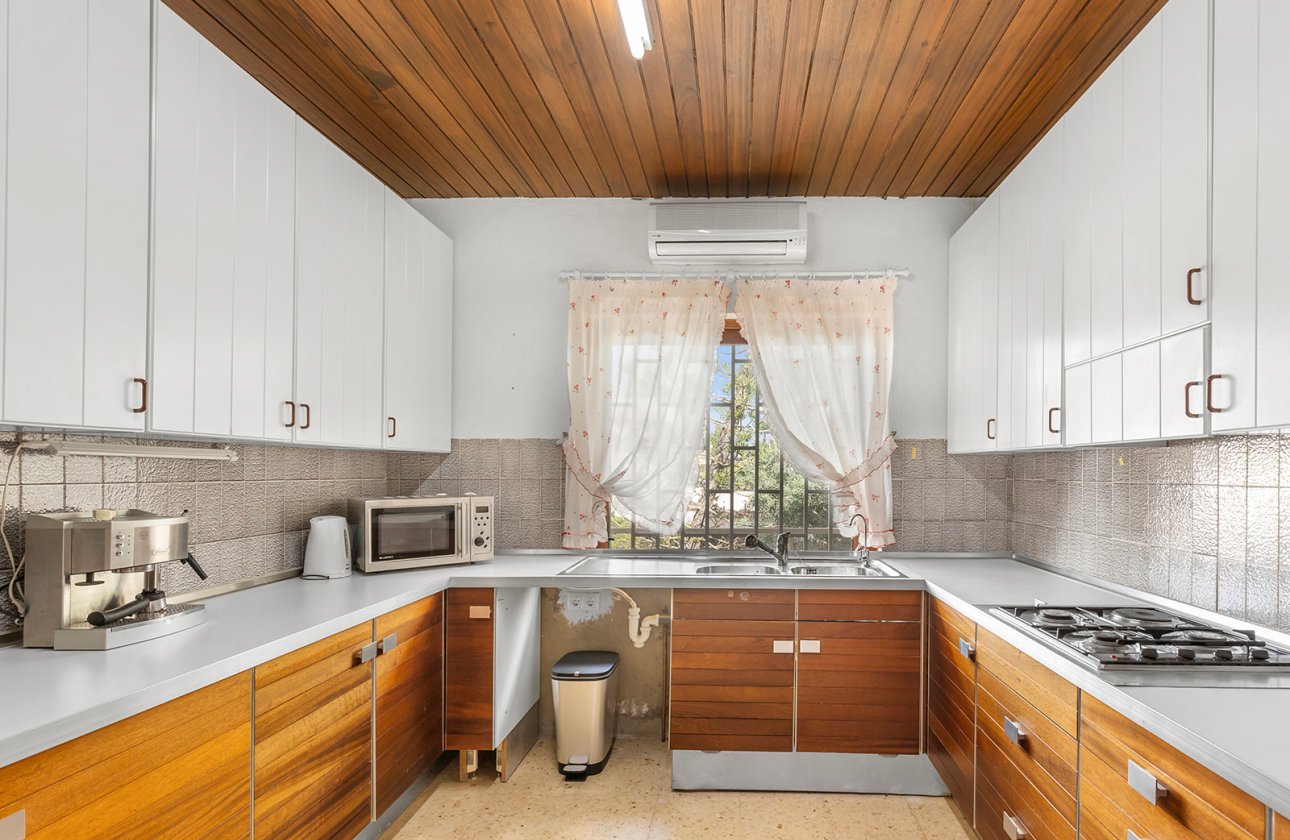 Resale - Villa -
Orihuela Costa - Costa Blanca