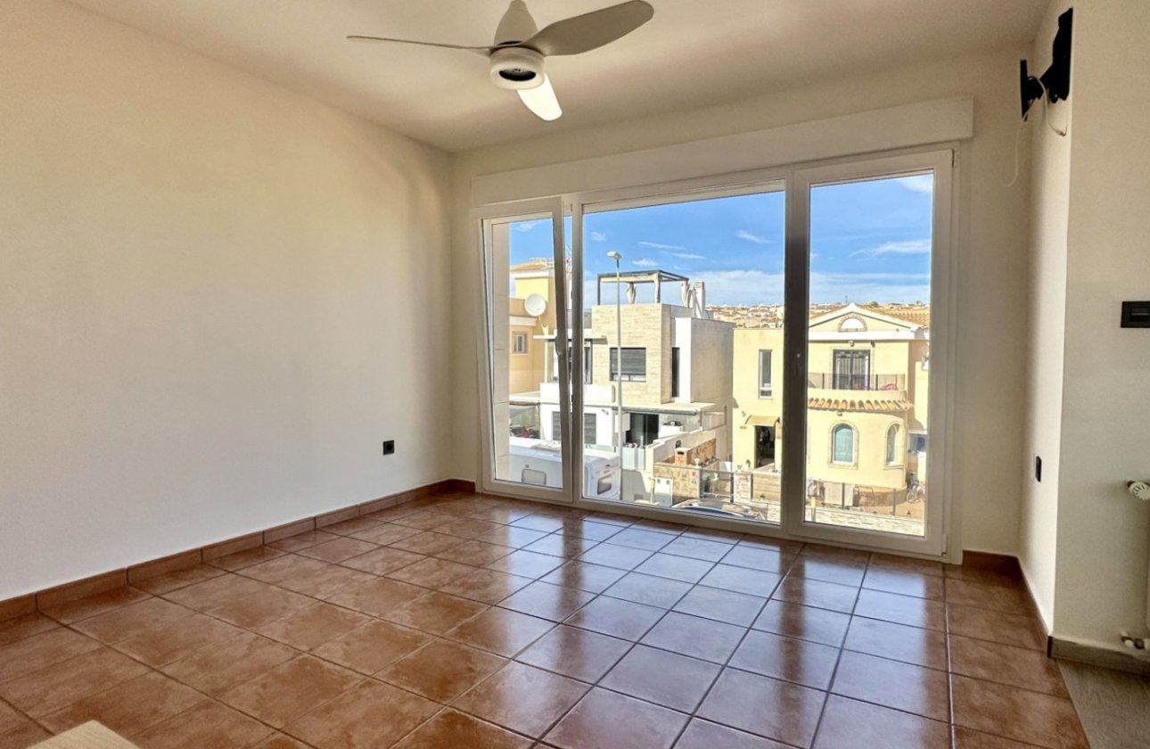 Resale - Villa -
Orihuela Costa - Costa Blanca