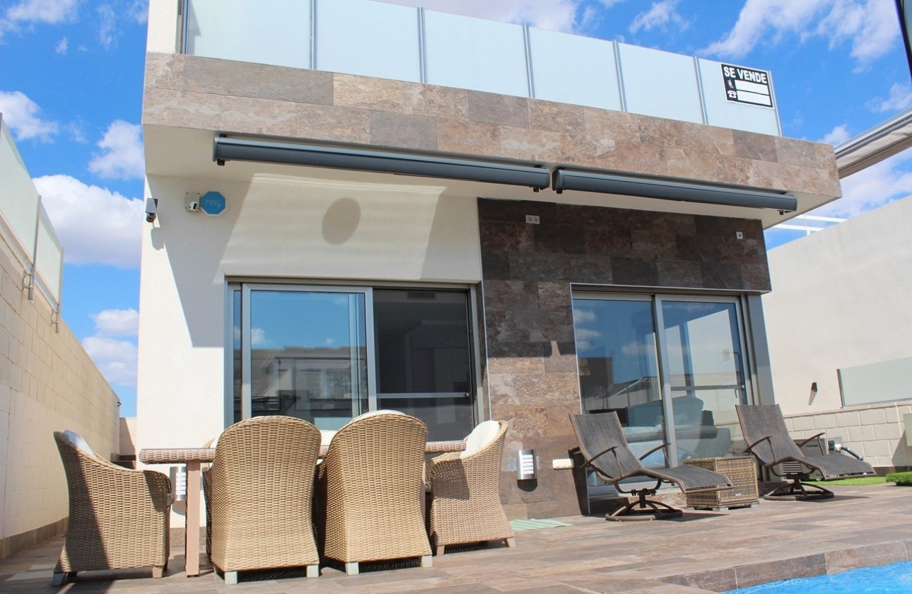 Resale - Villa -
Orihuela Costa - Costa Blanca