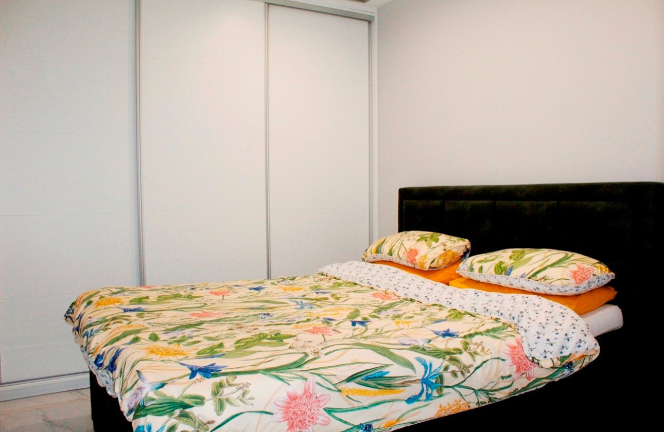 Resale - Villa -
Orihuela Costa - Costa Blanca