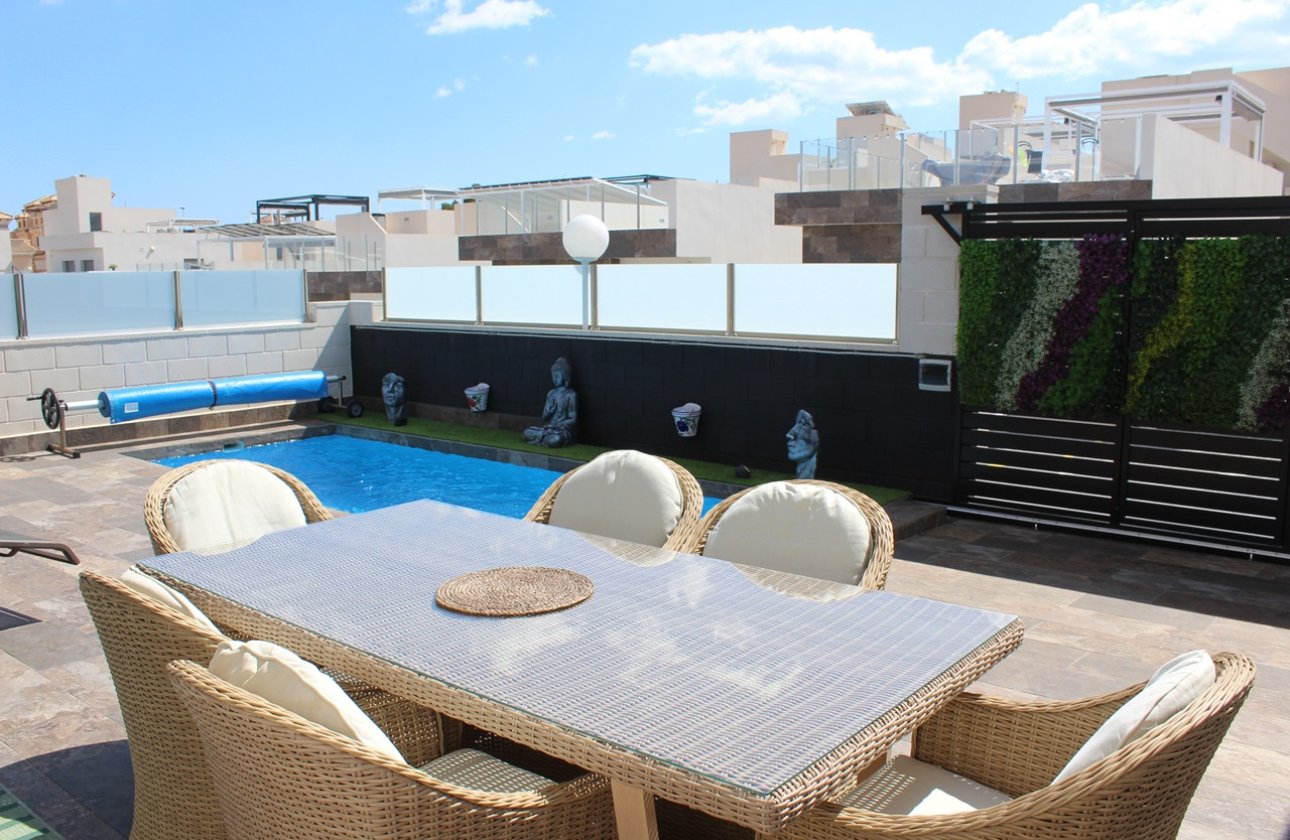 Resale - Villa -
Orihuela Costa - Costa Blanca