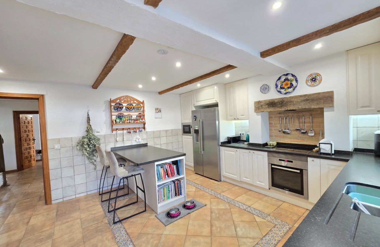 Resale - Villa -
Orihuela Costa - Costa Blanca