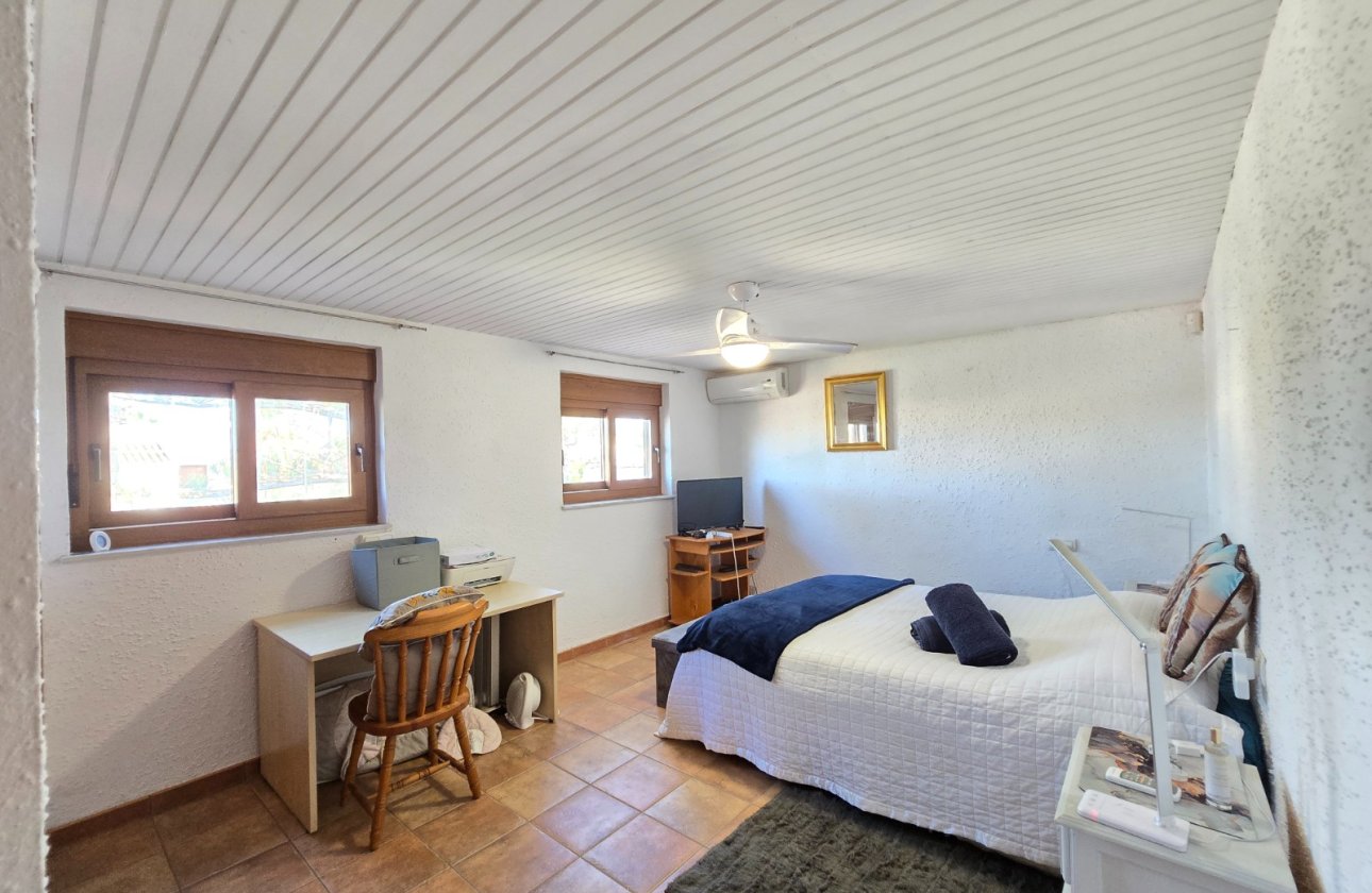 Resale - Villa -
Orihuela Costa - Costa Blanca