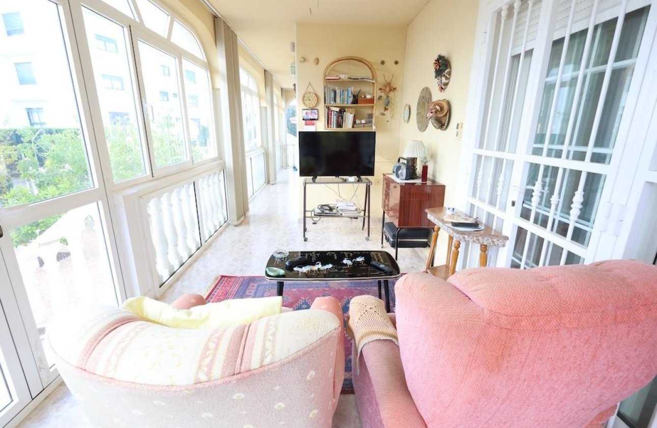 Resale - Villa -
Orihuela Costa - Costa Blanca