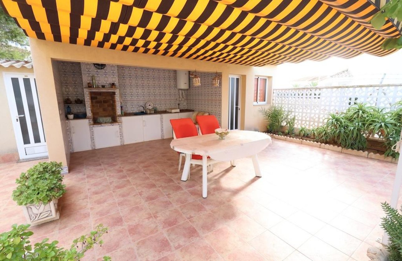 Resale - Villa -
Orihuela Costa - Costa Blanca