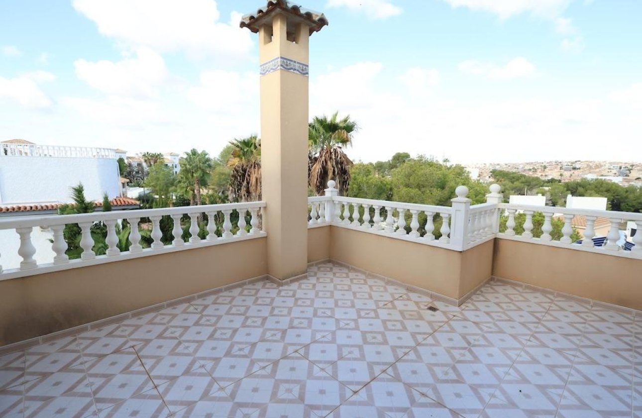 Resale - Villa -
Orihuela Costa - Costa Blanca