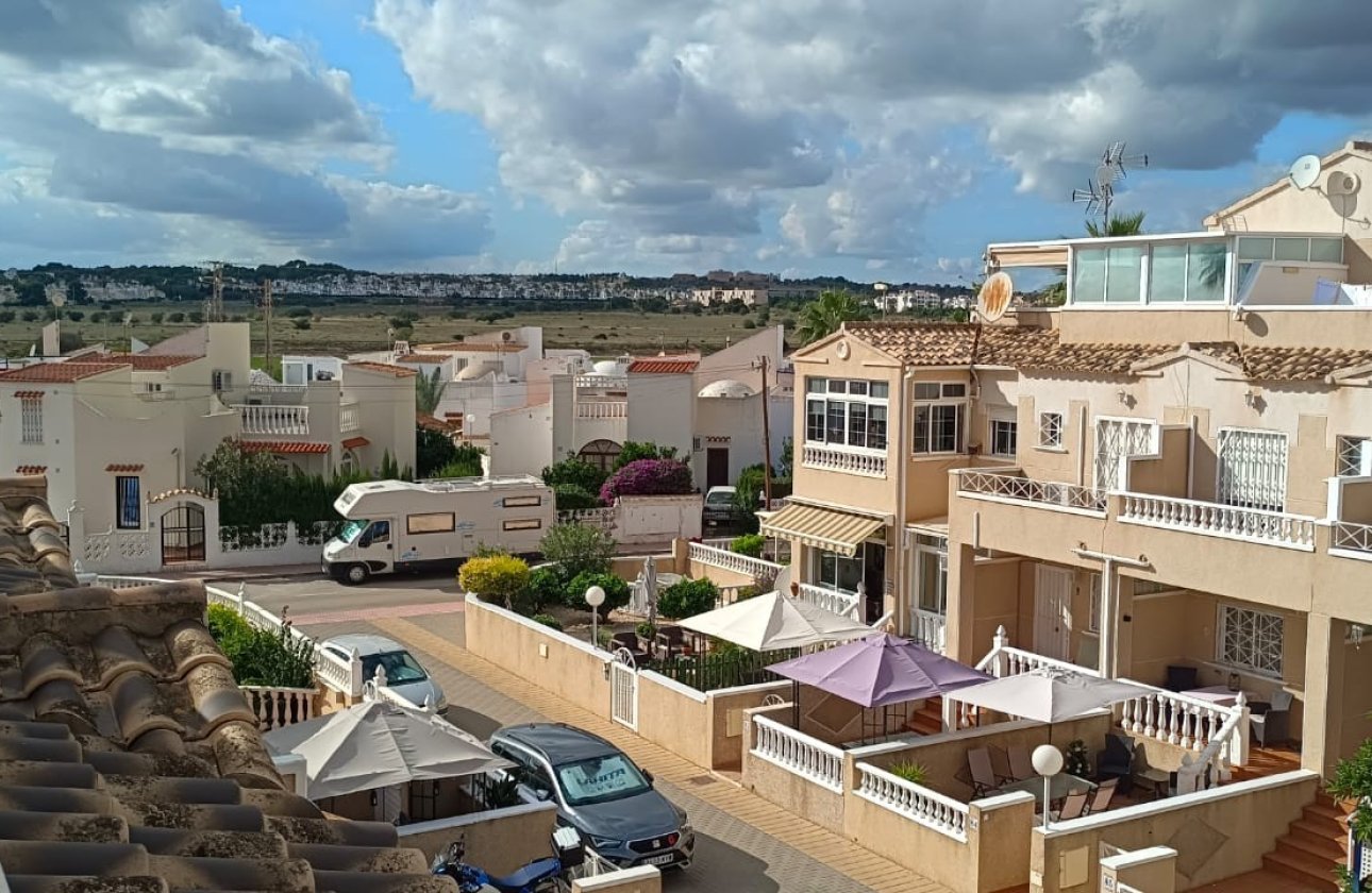 Resale - Villa -
Orihuela Costa - Costa Blanca