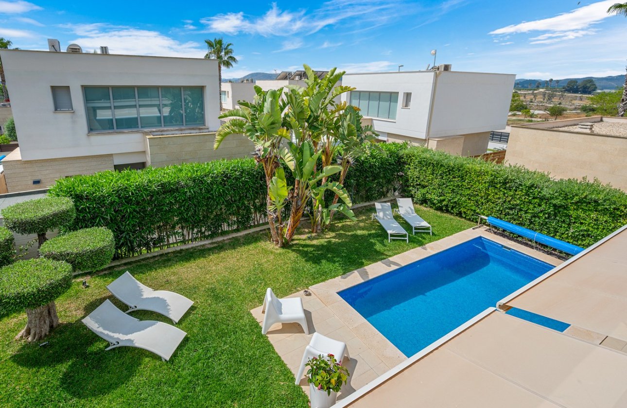 Resale - Villa -
Orihuela Costa - Costa Blanca