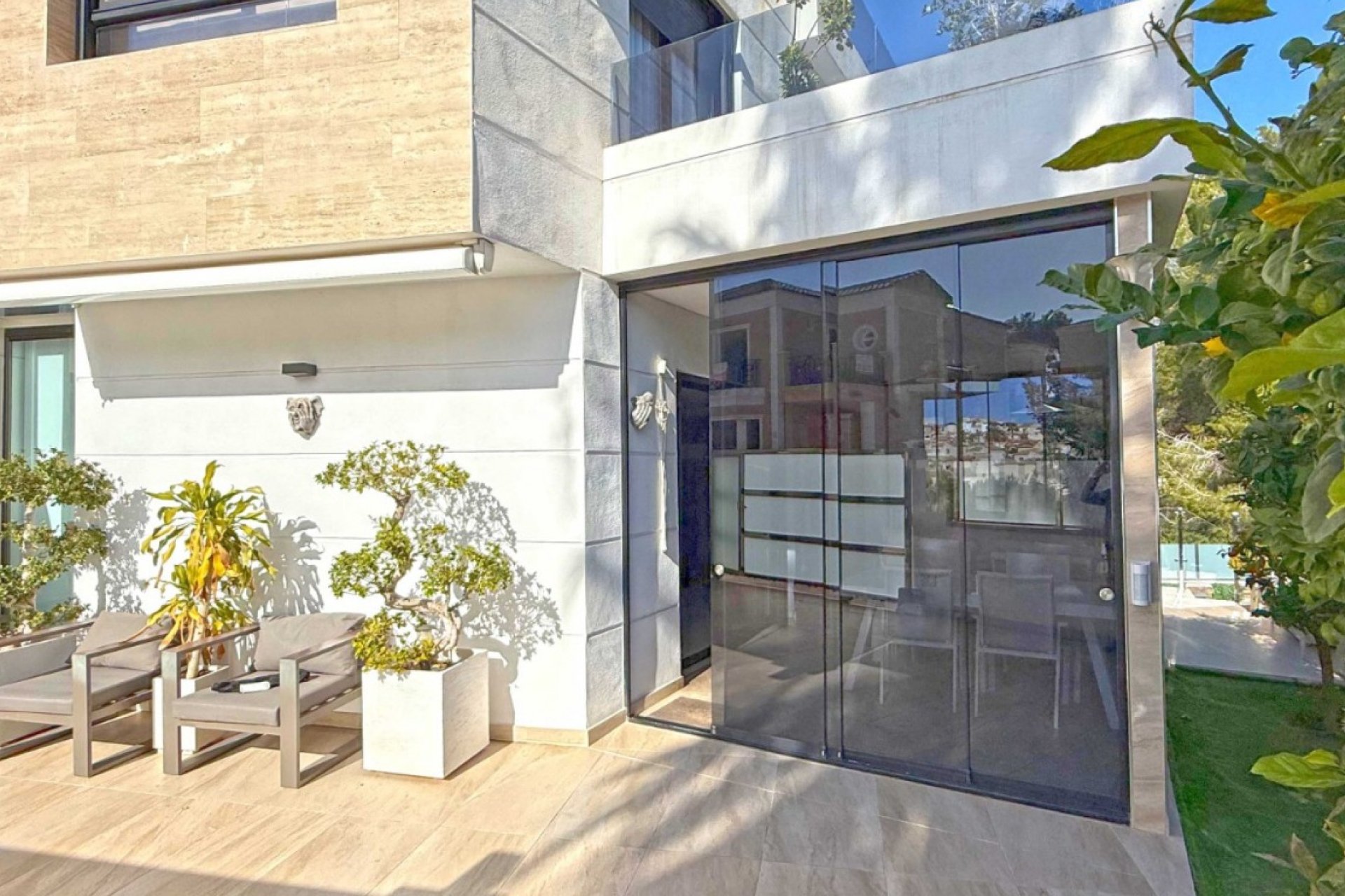 Resale - Villa -
Orihuela Costa - Costa Blanca