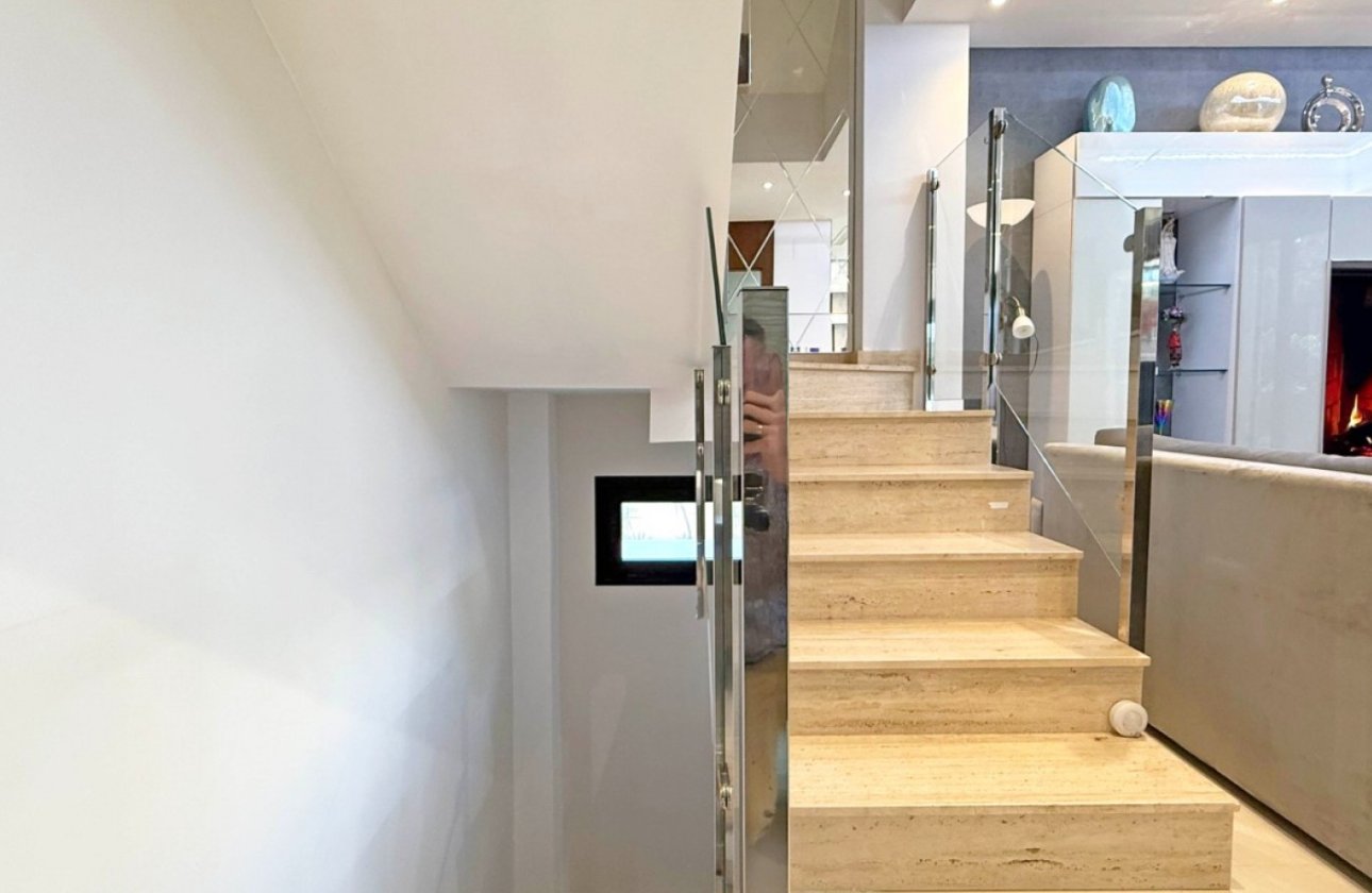 Resale - Villa -
Orihuela Costa - Costa Blanca