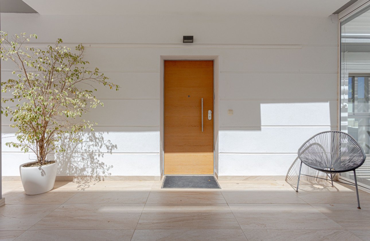 Resale - Villa -
Orihuela Costa - Costa Blanca