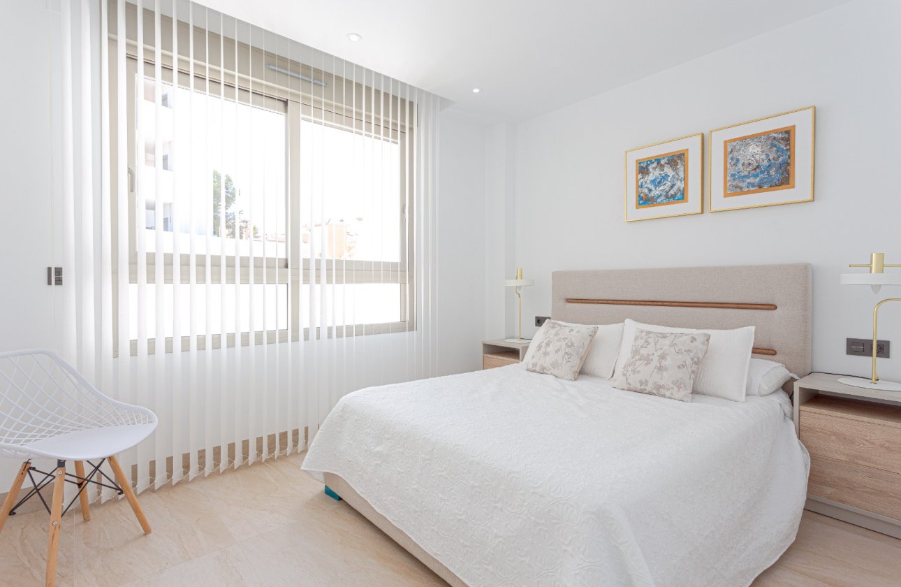 Resale - Villa -
Orihuela Costa - Costa Blanca