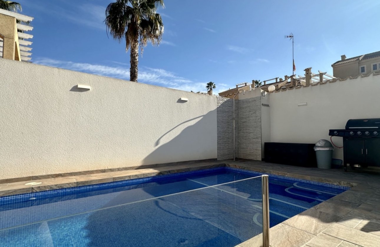 Resale - Villa -
Orihuela Costa - Costa Blanca