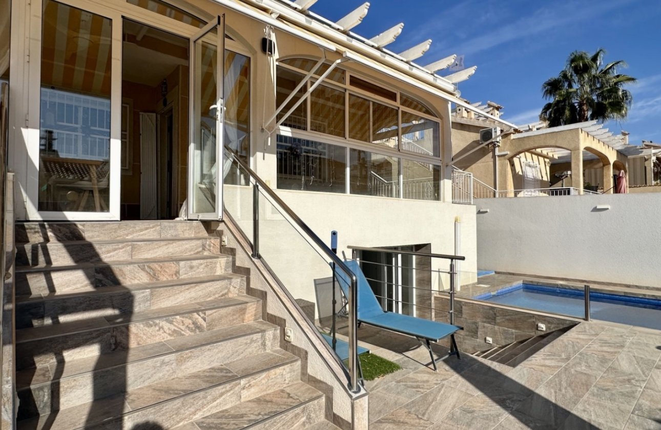 Resale - Villa -
Orihuela Costa - Costa Blanca