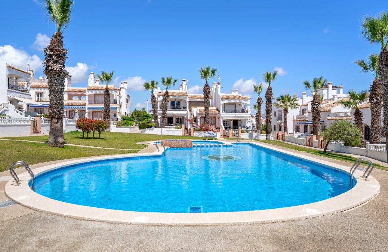 Resale - Villa -
Orihuela Costa - Costa Blanca
