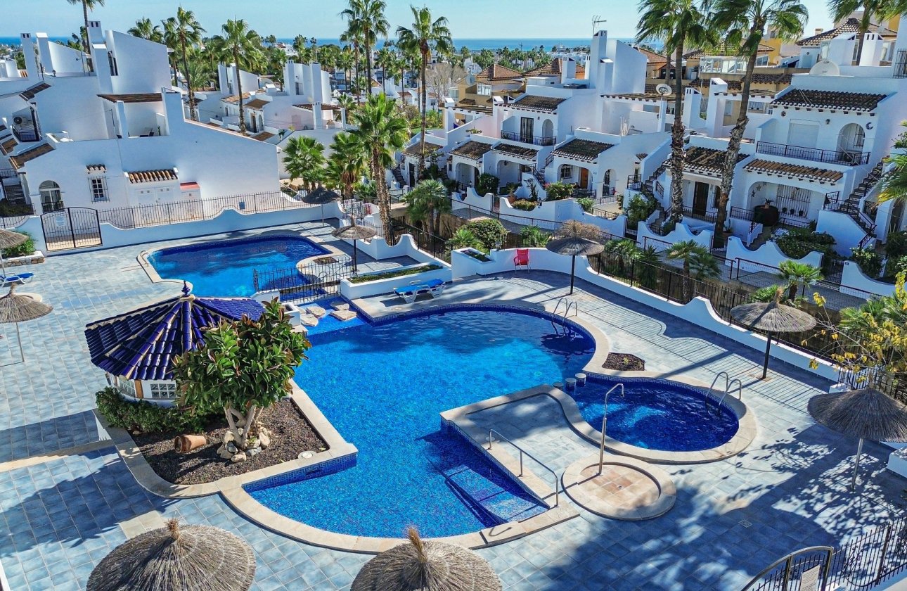 Resale - Villa -
Orihuela Costa - Costa Blanca