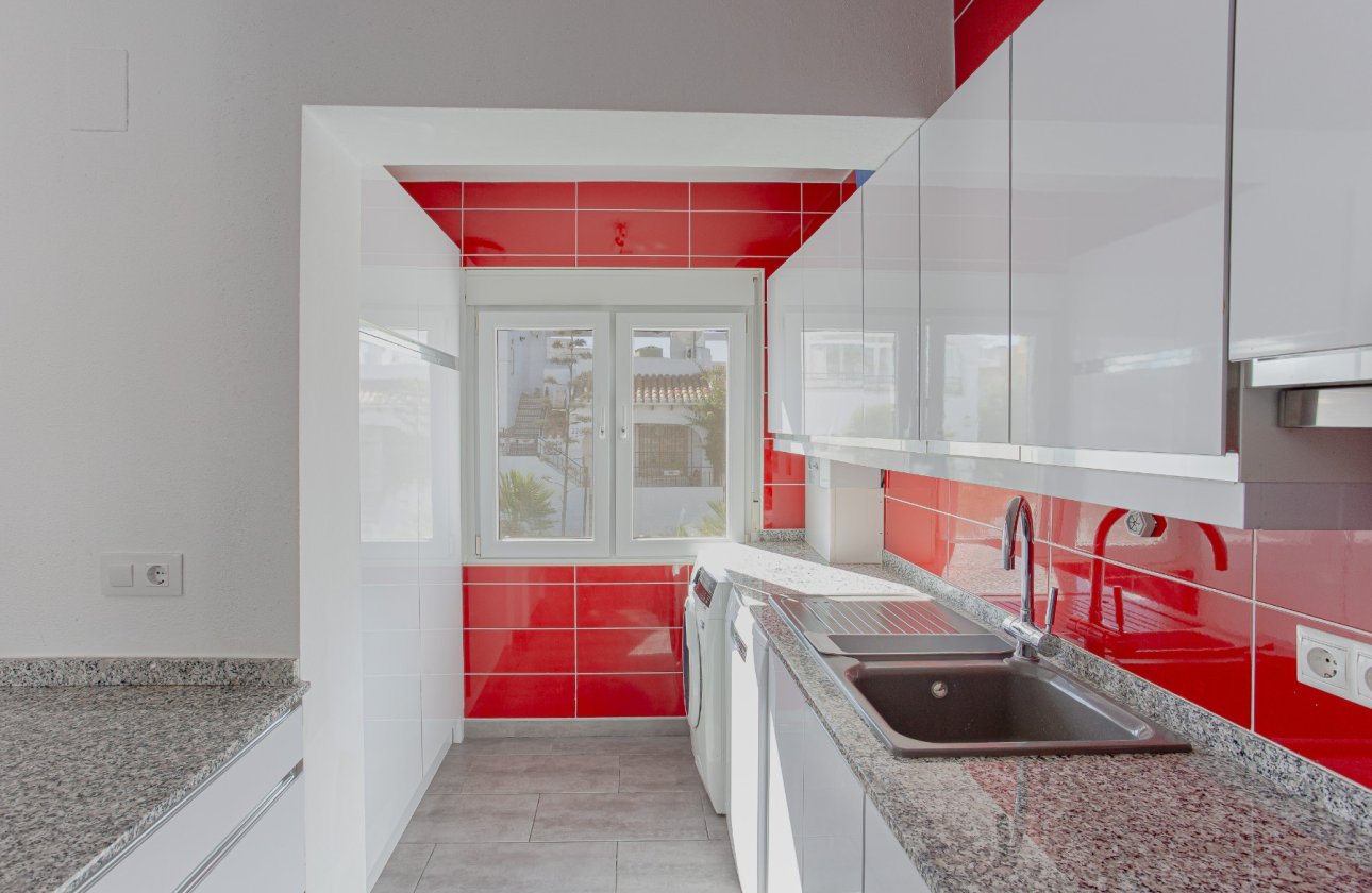 Resale - Villa -
Orihuela Costa - Costa Blanca