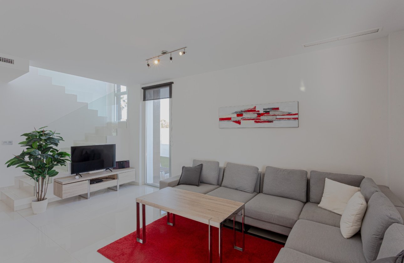 Resale - Villa -
Orihuela Costa - Costa Blanca