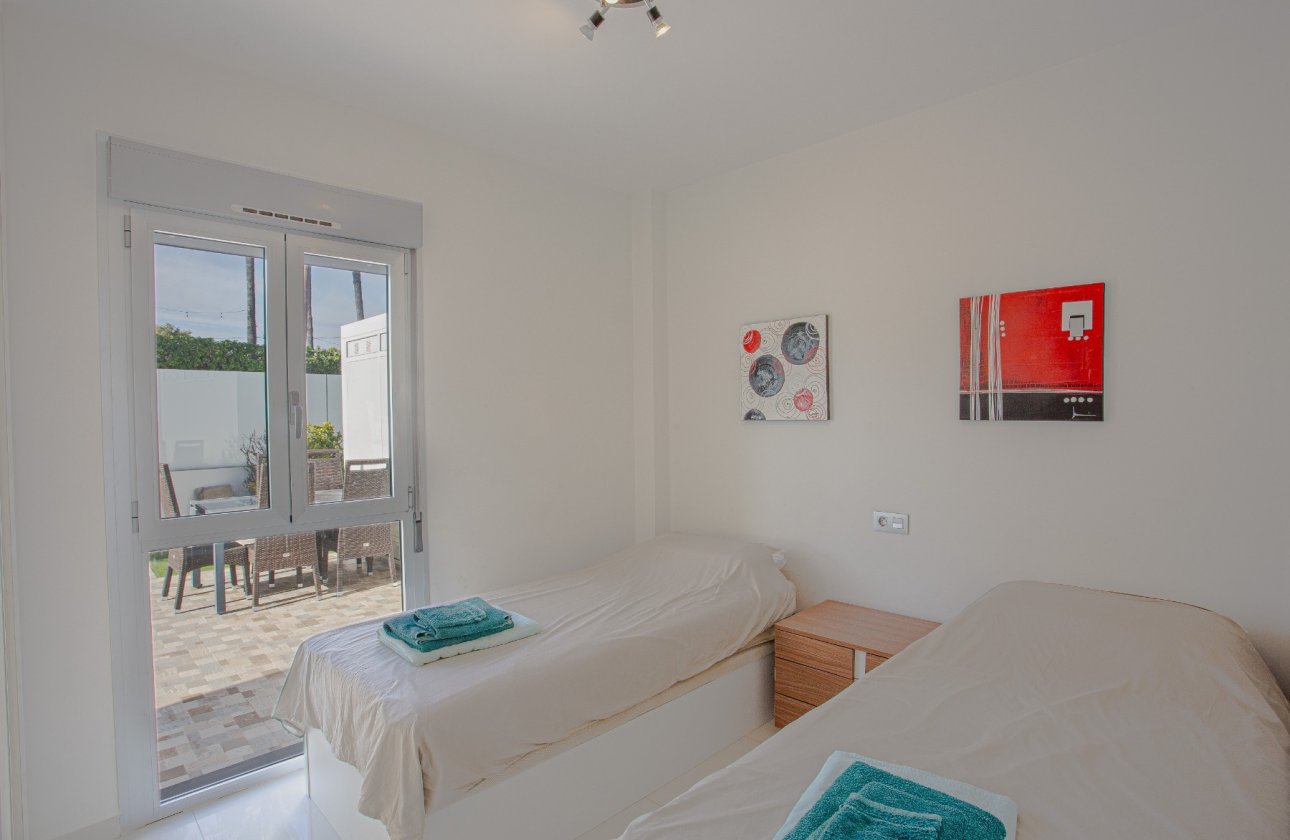 Resale - Villa -
Orihuela Costa - Costa Blanca