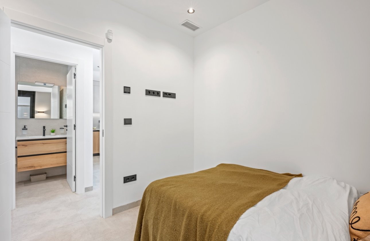 Resale - Villa -
Orihuela Costa - Costa Blanca