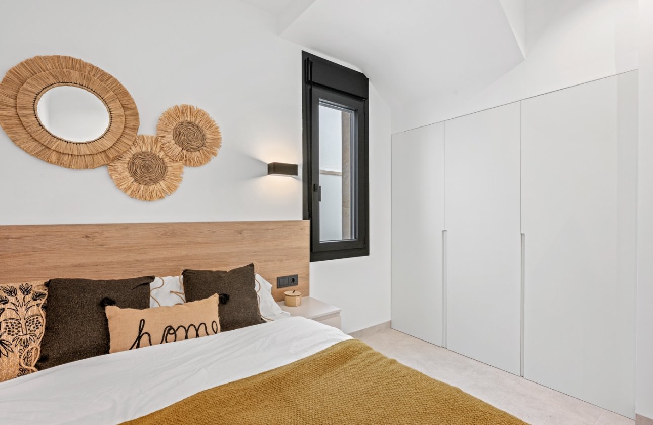 Resale - Villa -
Orihuela Costa - Costa Blanca