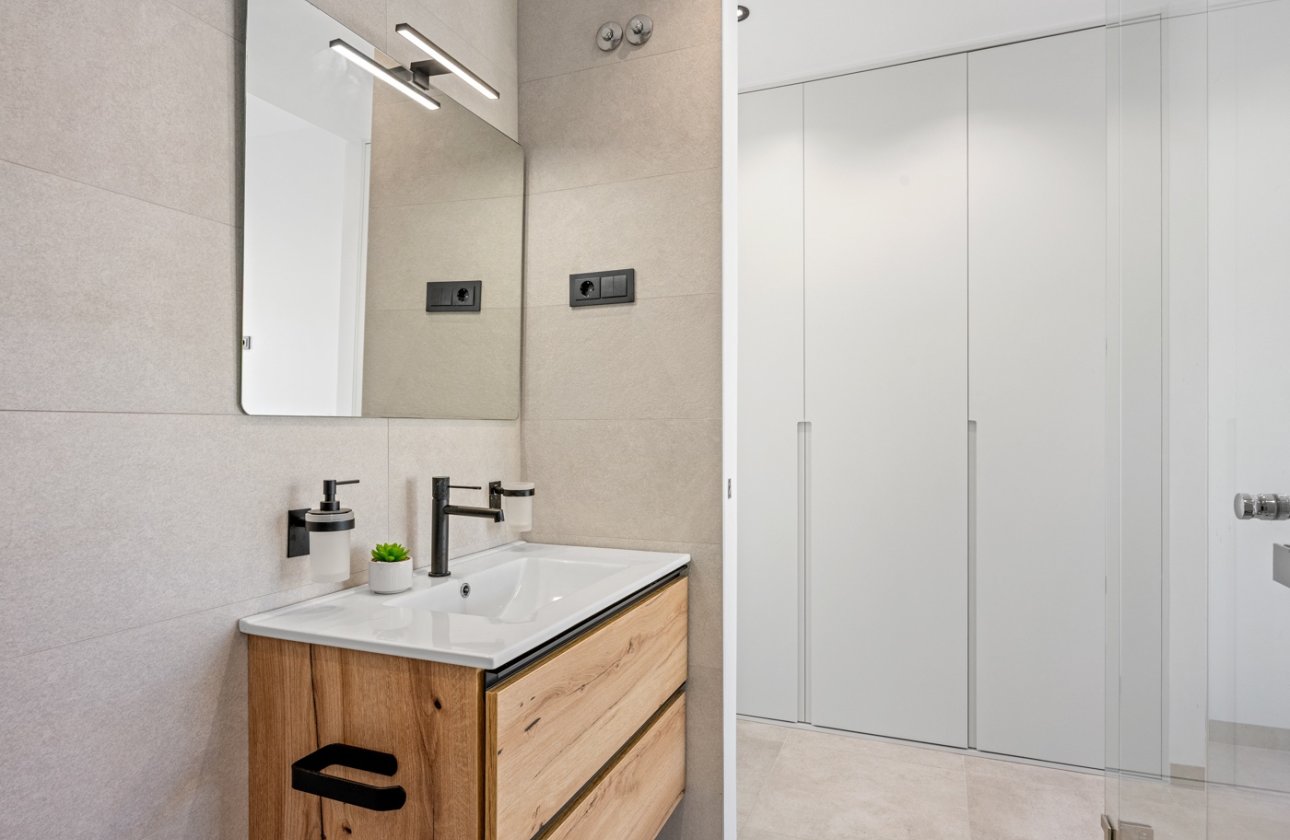 Resale - Villa -
Orihuela Costa - Costa Blanca