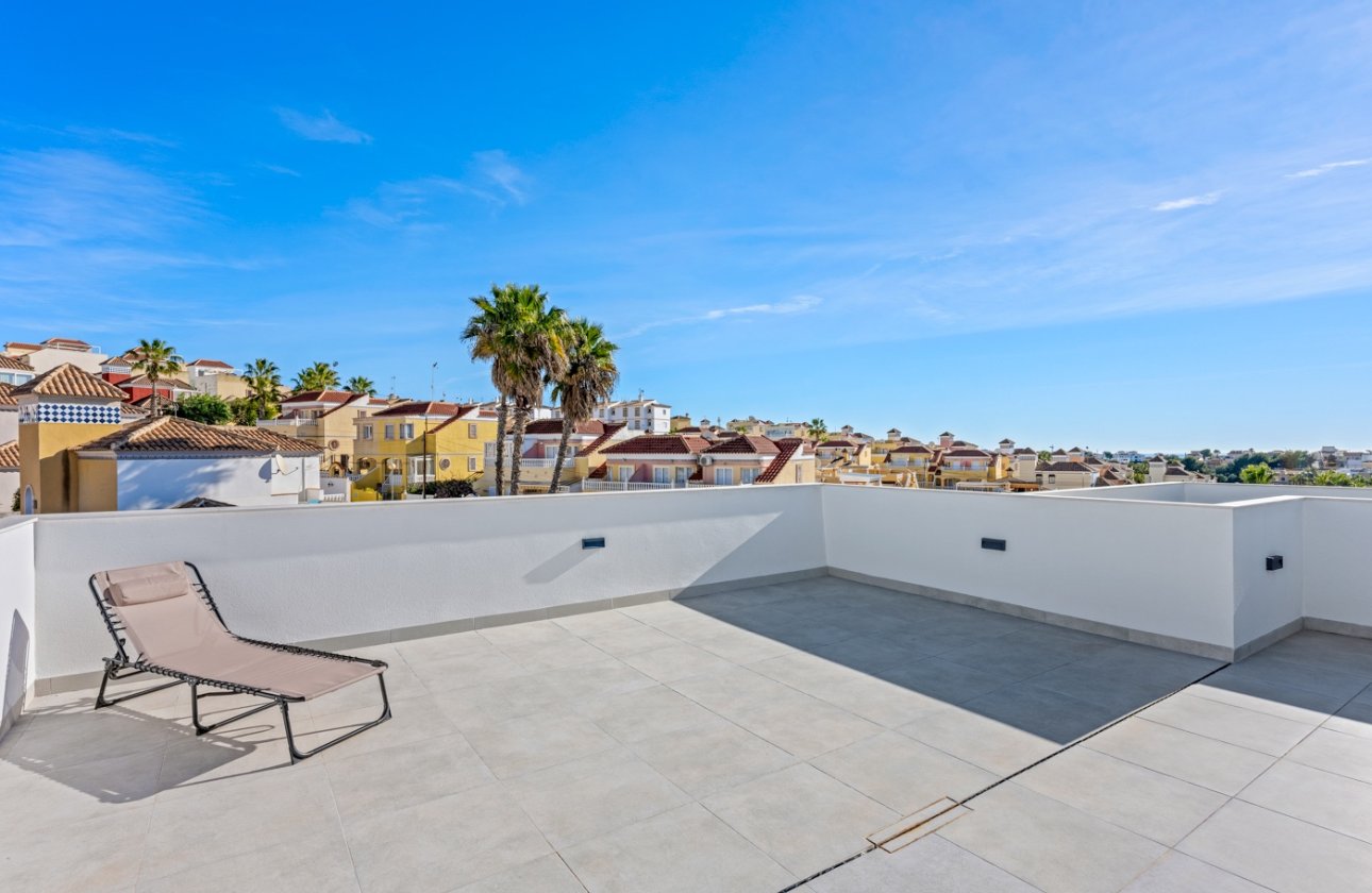 Resale - Villa -
Orihuela Costa - Costa Blanca