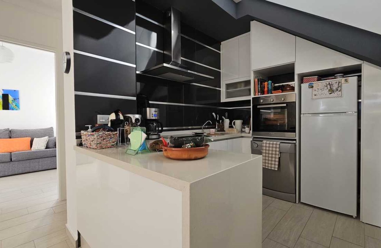 Resale - Villa -
Orihuela Costa - Costa Blanca